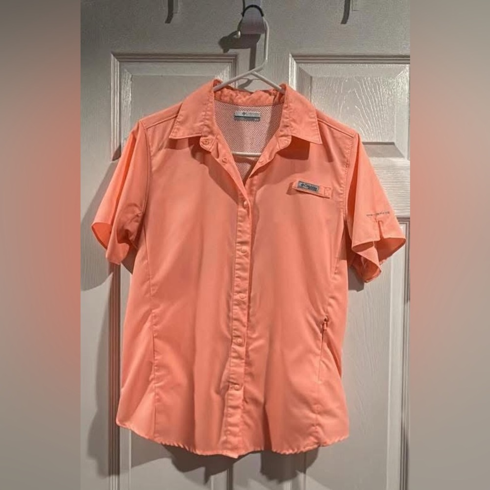 Columbia Women's Coral Button Down Shirt